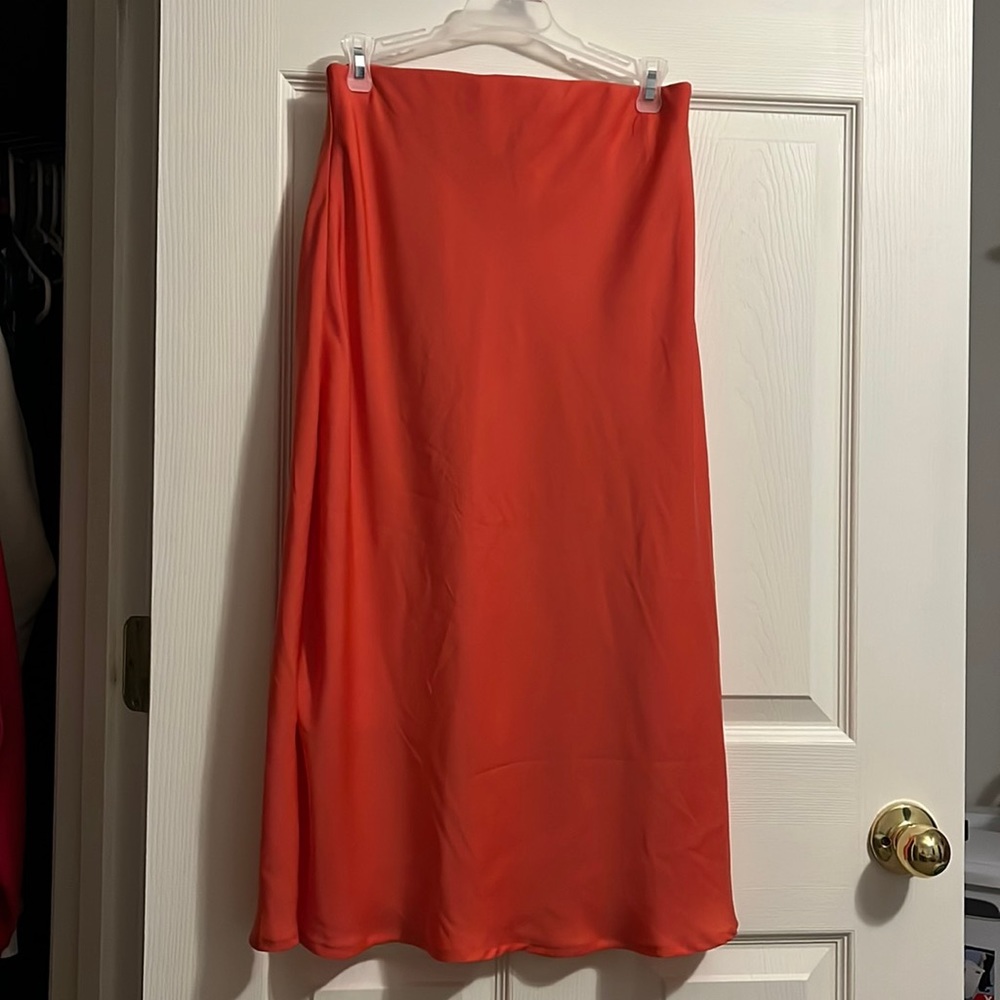 MIDI skirt